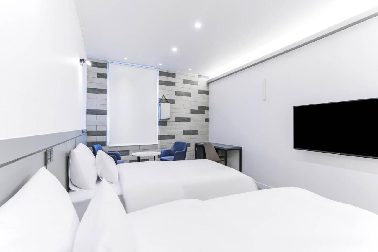 Pyeongtaek Godeok Rich Stay Hotel Buitenkant foto