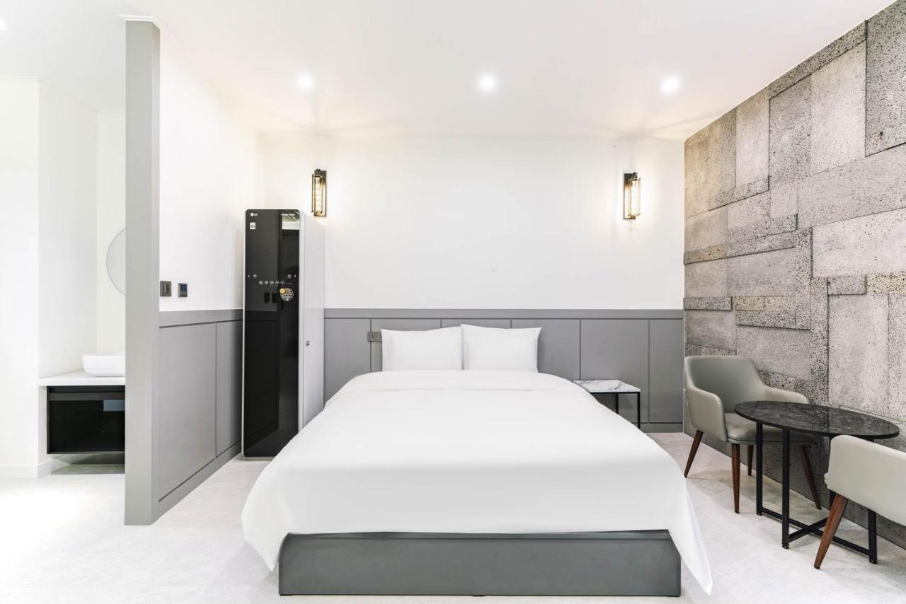 Pyeongtaek Godeok Rich Stay Hotel Buitenkant foto